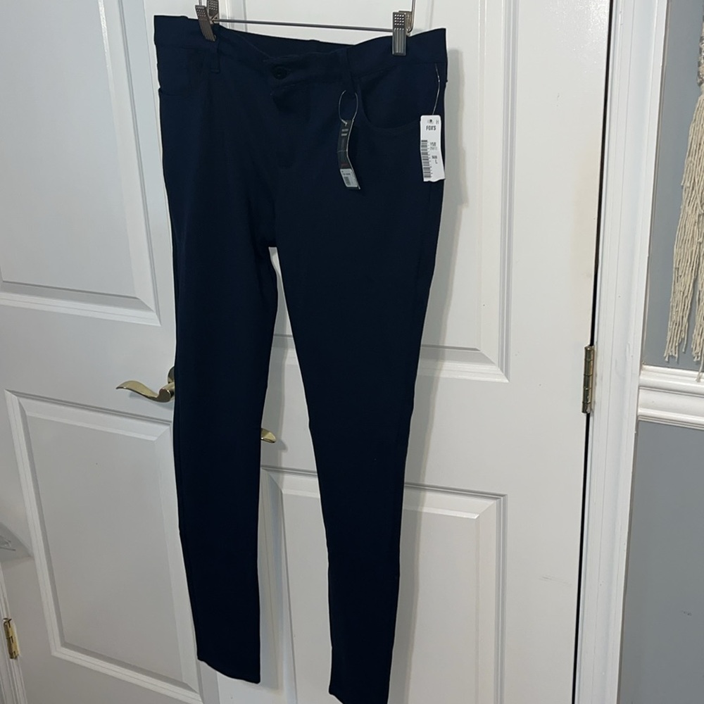 YUMMIE Blue stretchy 5 pocket Ponte pants Comfy stretchy  New With Tags